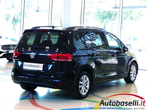 Volkswagen Touran personalizzata con accessori