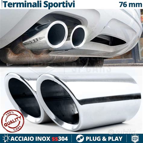 Doppio terminale di scarico sportivo lucido