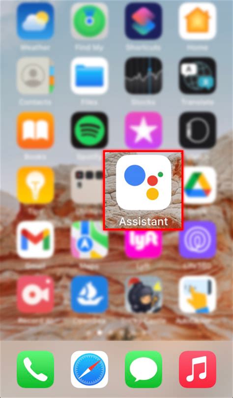 Icona dell'Assistente Google su uno schermo Nissan Connect