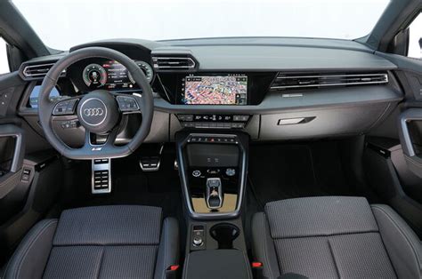 Pulsante A/C su una plancia Audi A3