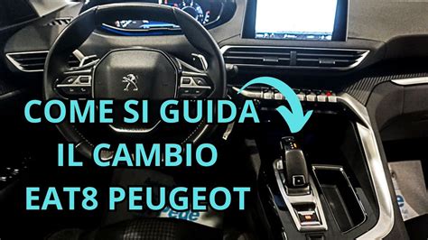 interni Peugeot 3008 con selettore cambio automatico