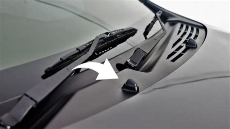 Schema di un parabrezza con le aree coperte dai tergicristalli.