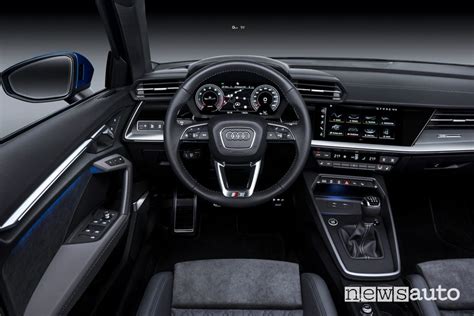 Audi A3 Sportback e-tron interni cruscotto