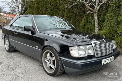 Mercedes-Benz CE 300 24V frontale