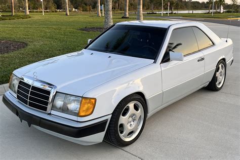 Mercedes-Benz CE 300 24V profilo laterale