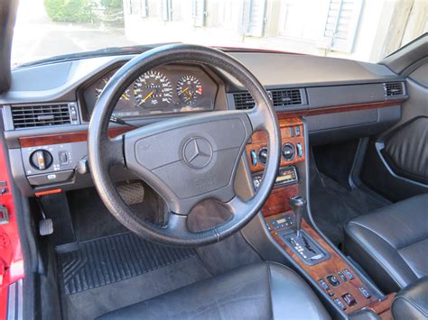 Interni Mercedes-Benz CE 300 24V