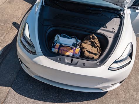 Immagine del bagagliaio della Tesla Model Y