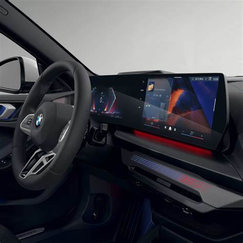 Schermata app BMW con stato veicolo
