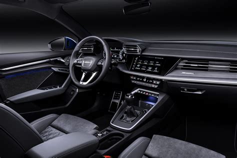 Interni Audi A3 Sportback con luce naturale