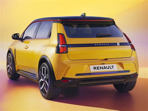Renault 5 originale pubblicitaria con occhi sui fari