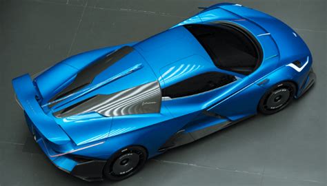 Rendering di una hypercar elettrica italiana futuristica
