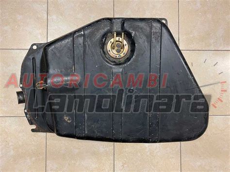 Interno serbatoio carburante con galleggiante
