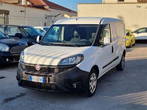 Dashboard di un sito di annunci di veicoli commerciali usati