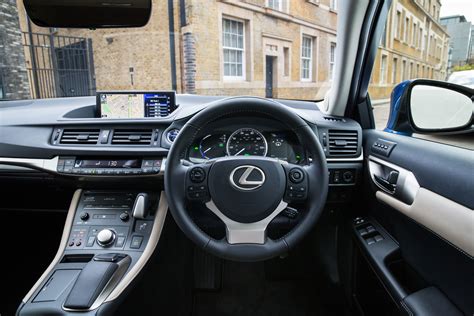 Lexus CT 200h interni
