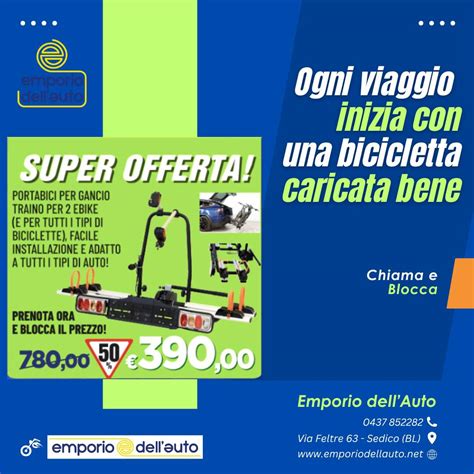 Bicicletta da downhill caricata nel bagagliaio di un'auto