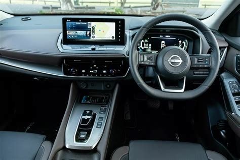 Dettaglio interni Nissan Qashqai Premium Concept con finiture bronzo