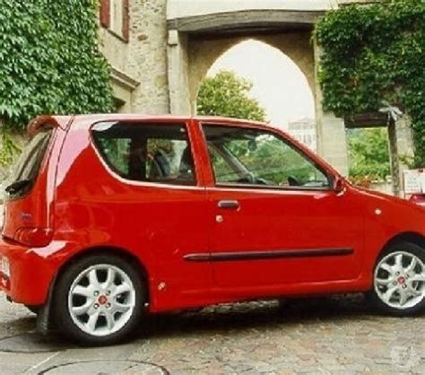 Fiat 600 con cerchi in lega da 14 pollici
