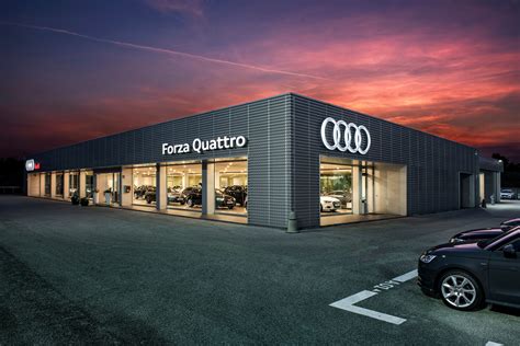 Interno di una concessionaria Audi