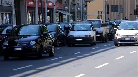 Parcheggio in doppia fila