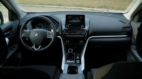 Mitsubishi Eclipse Cross - Interni e sedili posteriori