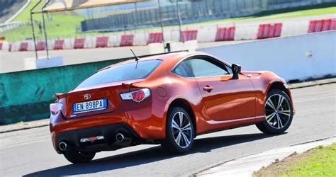 Toyota GT86 in azione su una pista