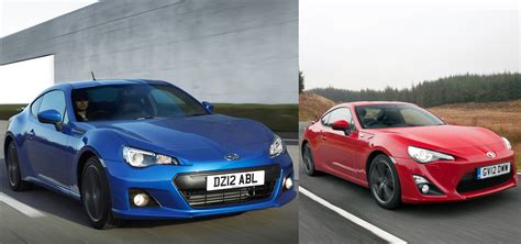 Toyota GT86 e Subaru BRZ affiancate