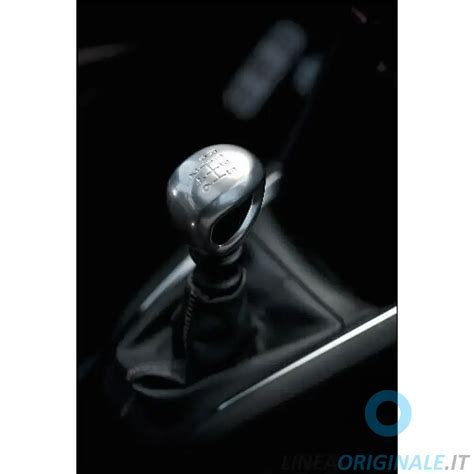 Dettaglio pomello cambio Peugeot 3008 GT Line