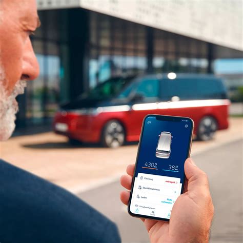 Infographic showing different VW Connect services and their benefits
