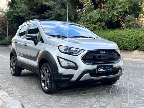 Ford EcoSport terza serie in un contesto urbano
