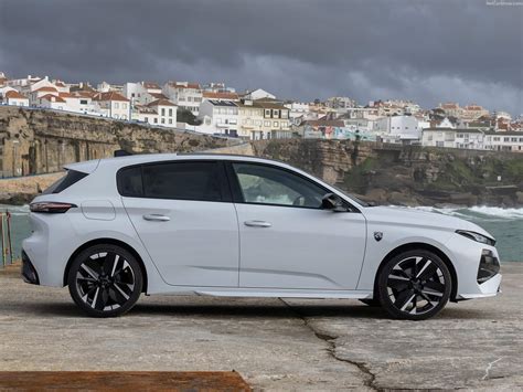 Peugeot 308 vista laterale