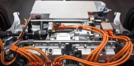 cablaggio cavi alta tensione veicolo elettrico