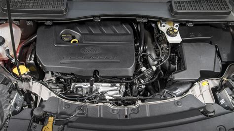 Ford Kuga engine cross-section