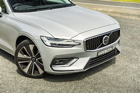 Volvo S60 frontale dinamico