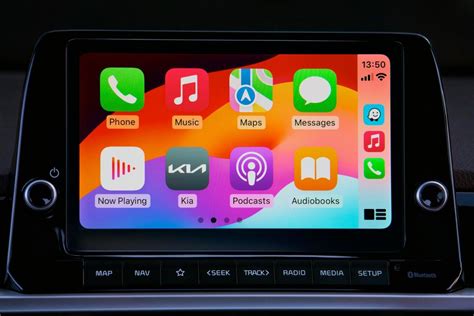 Interfaccia Apple CarPlay con le app di musica