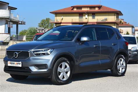 Grafico comparativo consumi Volvo XC40 diesel