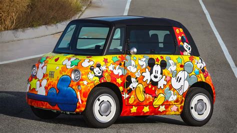 Fiat Topolino edizione speciale Disney 100