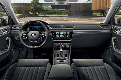 Interni tecnologici Skoda Superb