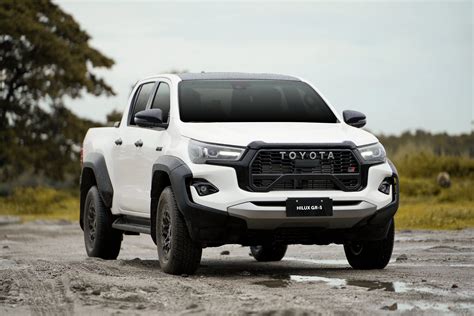 Toyota Hilux GR Sport frontale