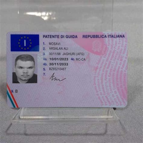 Patente di guida italiana e documenti