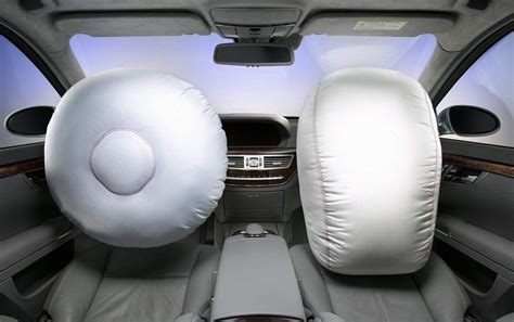 tipologie di airbag in auto moderna