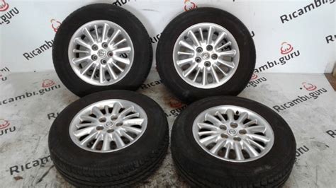 Chrysler Voyager con cerchi in lega