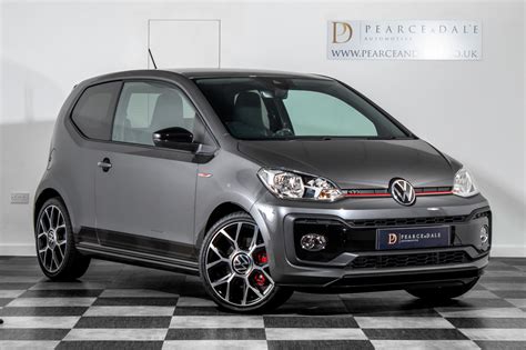 Volkswagen up! GTI su strada