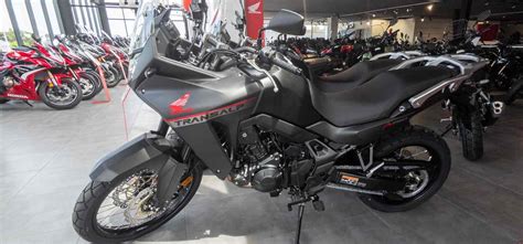 Modelli di moto recenti in esposizione