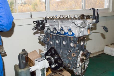 Motore automobilistico smontato