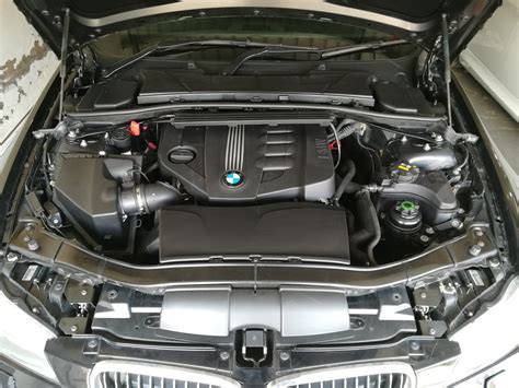 BMW E90 320d engine bay