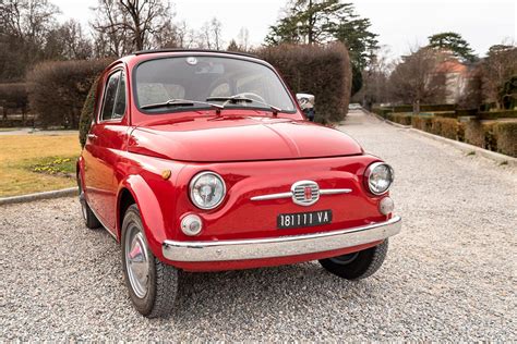 Tavola comparativa modelli Fiat 500 d'epoca