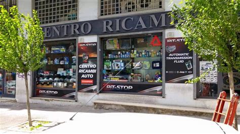 Centro ricambi auto professionale