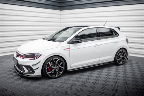 Vista posteriore di una Volkswagen Polo GTI con diffusore sportivo installato