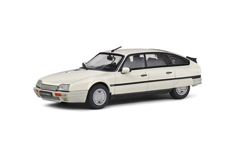 Volante monorazza della Citroën CX GTi Turbo con scritta 