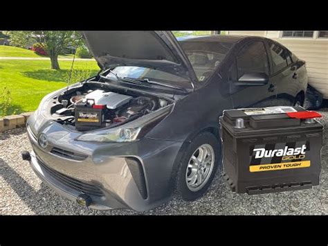 Posizione della batteria 12V in una Toyota Prius